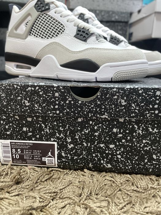 Jordan 4 Retro Military Black