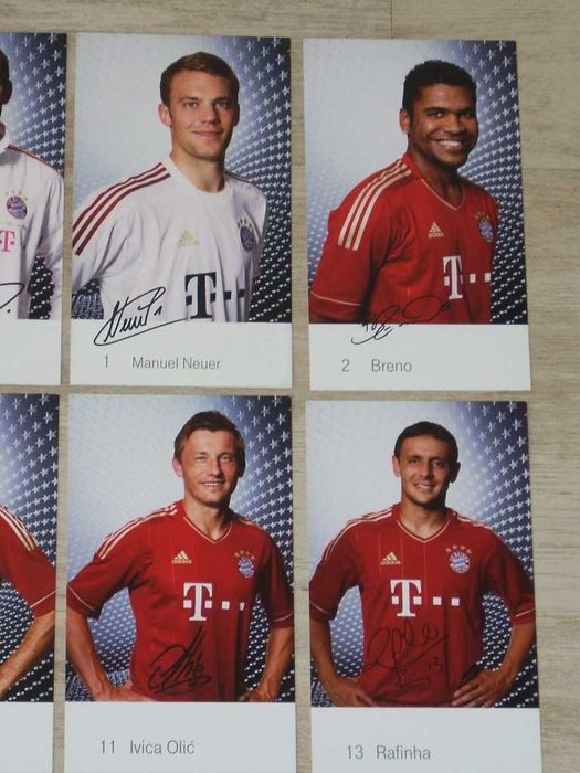 Комплект ОРИГИНАЛНИ футболни картички на Байерн (Мюнхен) сезон 2011/12