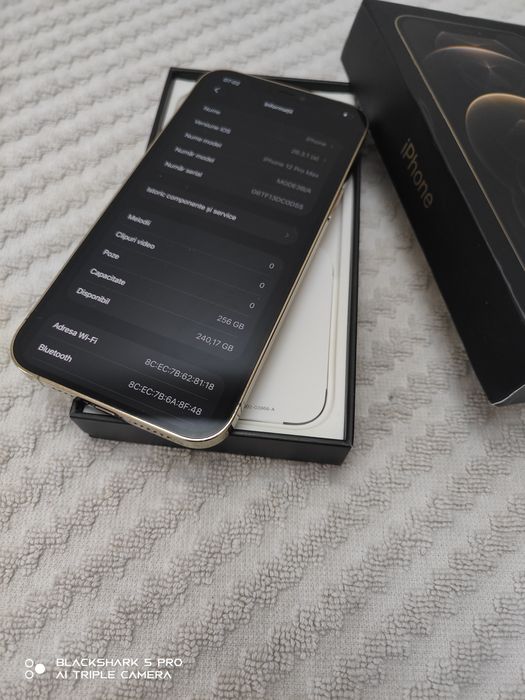Vând/Schimb iPhone 12 Pro Max 256GB, Gold, în stare 9.7/10