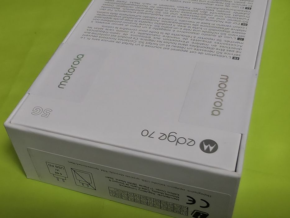 ЗАПЕЧАТАН 512GB Motorola Edge 70 5G Yettel Гаранция 2029г. Lily Pad