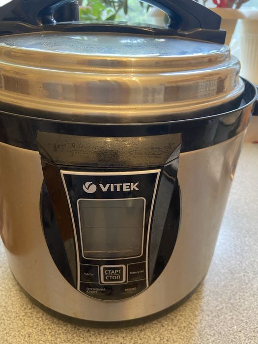 Продаю Мультиварку Vitek