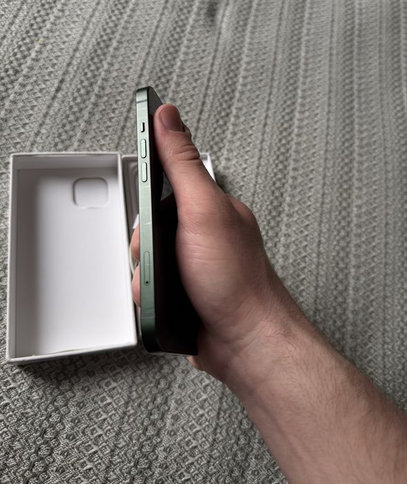 Айфон 13, 128 гб 77 акб