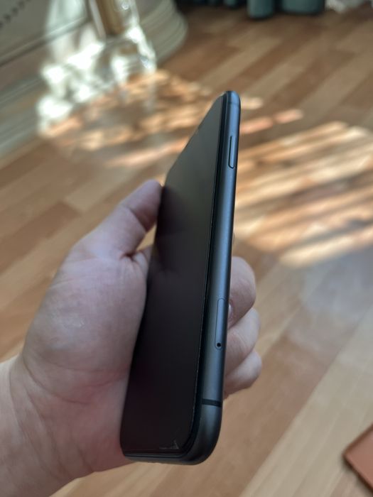 Iphone 11 black 64