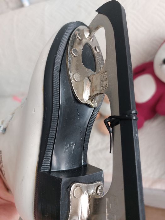 Конький фигурные 27 размер.