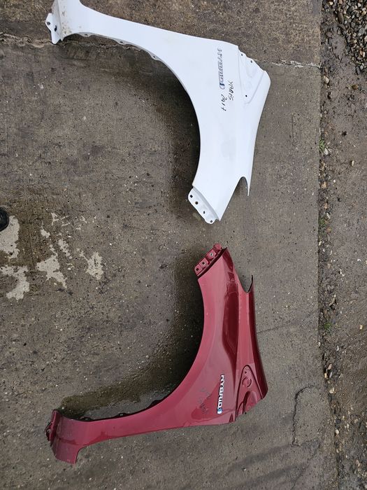 Aripa fata stanga si dreapta Toyota Yaris