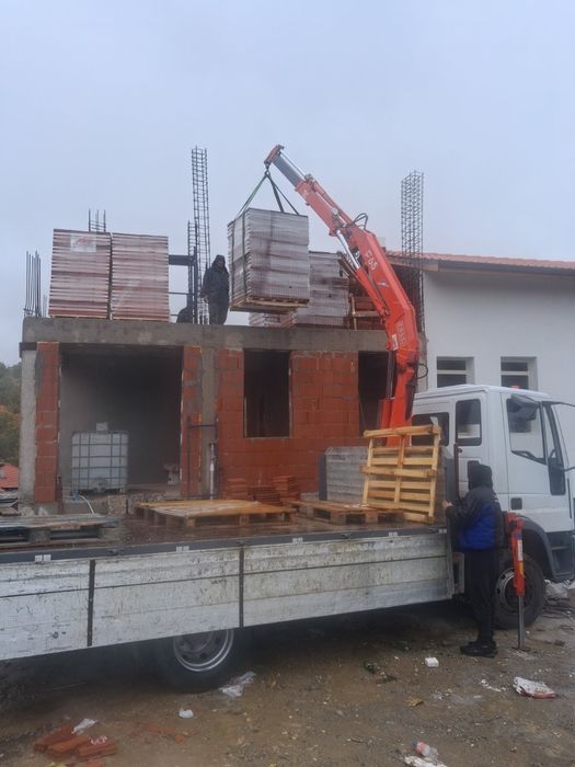 Услуги с мини багер с чук 3.800т. камион- кран с дължина 10 м.