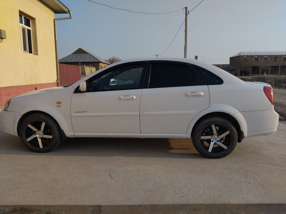 Lacetti sotiladi yoki cobaltga barter