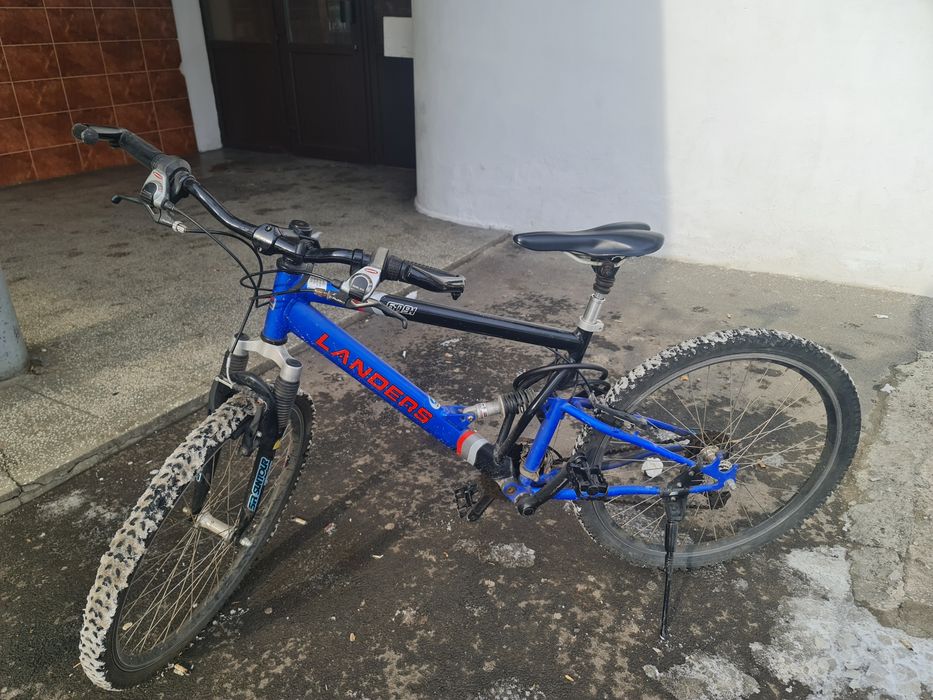 Bicicletă MTB de oraș