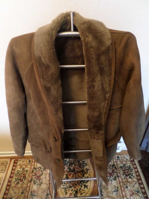 Cojoc bărbătesc, blană naturală, în stare foarte bună