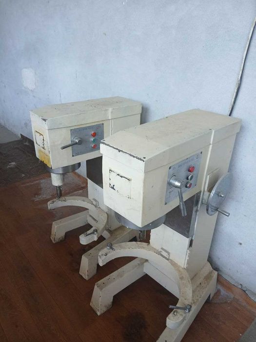 Мексер сотилади 50 ва 60 литрли