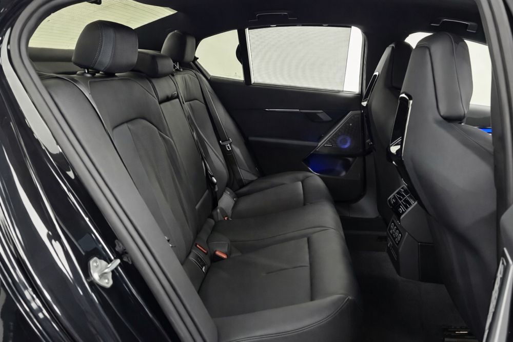 BMW M5 (G90) 2025 год