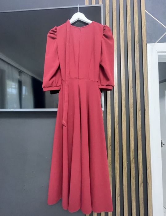 Rochie roșie eleganta