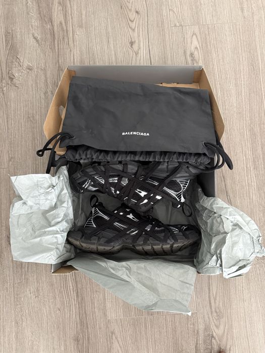 Balenciaga 3xl megalace