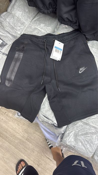 Шорты Nike черные