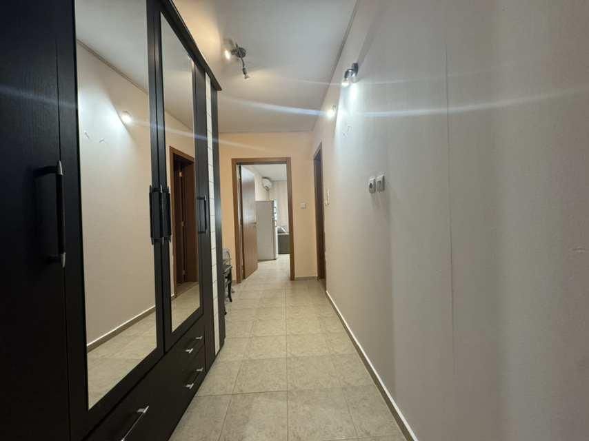 Дава се под наем Двустаен апартамент в Варна, Център - 60 кв.м за 700 € - Снимка #12