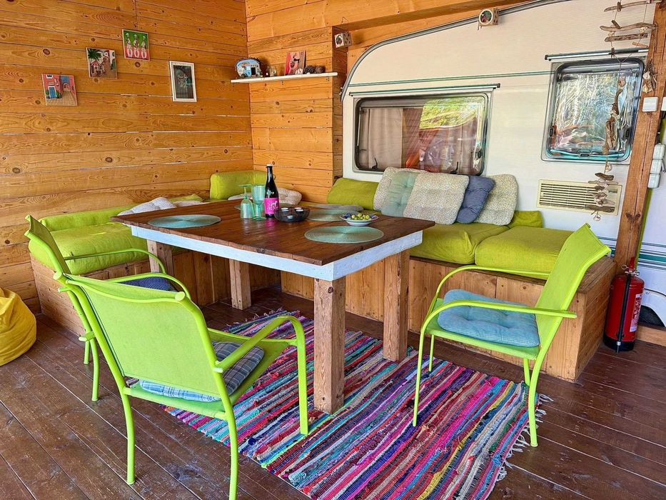 Продавам каравана на къмпинг Юг