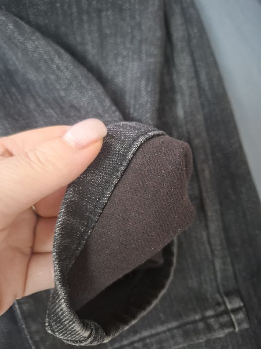 Продаю джинсы мужские