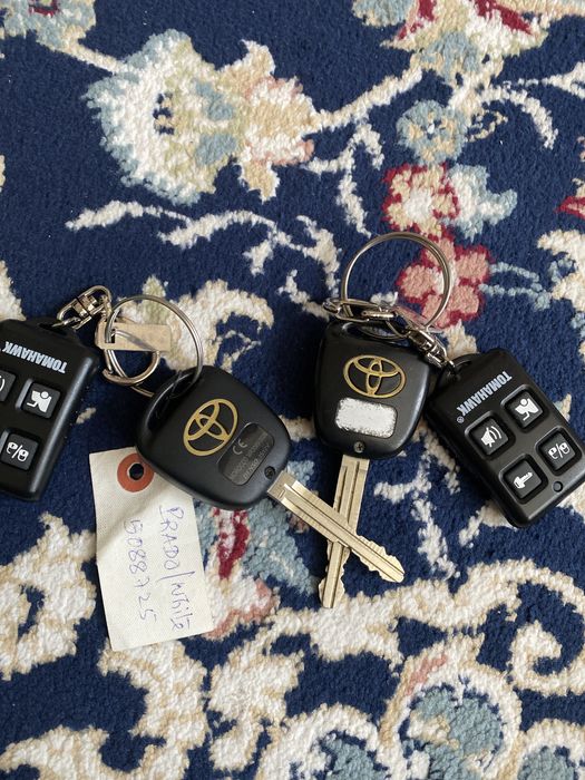 Ключи на авто PRADO оригинал