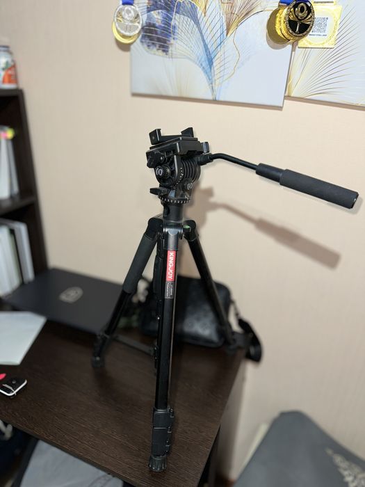 Штатив KINGJOY Новый