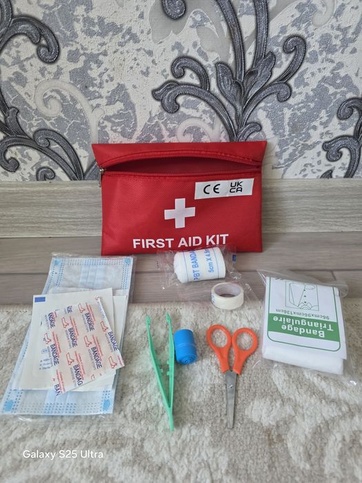 Аптечка маленькая  дешёвке