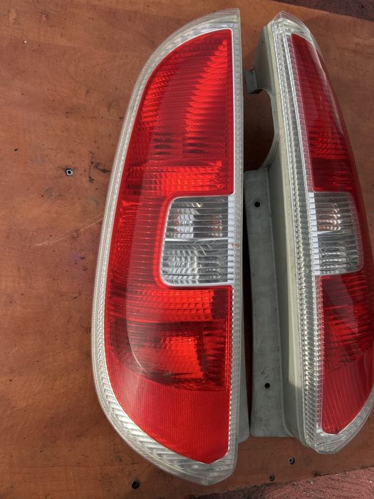 SET Lampa stop tripla stanga dreapta skoda roomster an 2009