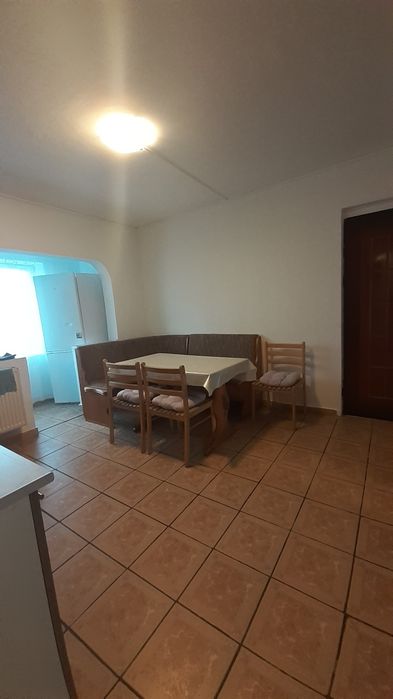 Inchiriez apartament 2 camere