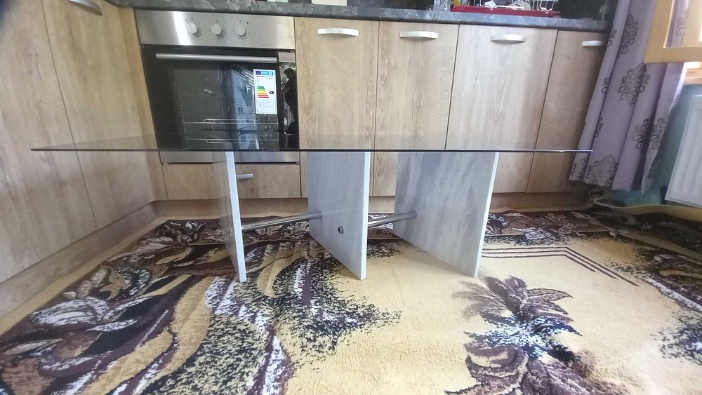 Холна маса мрамор/ стъклен плот