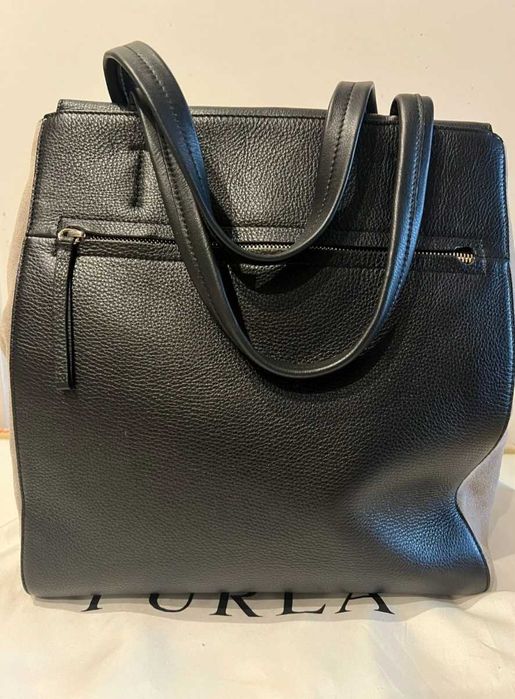 Чанта Furla в бежов цвят