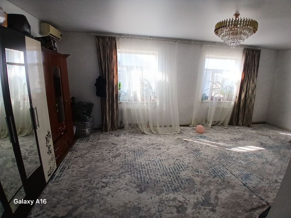 Үй сатылады комунизм де