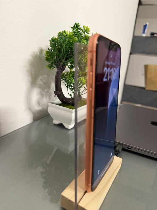 Iphone xr orange 64 gb