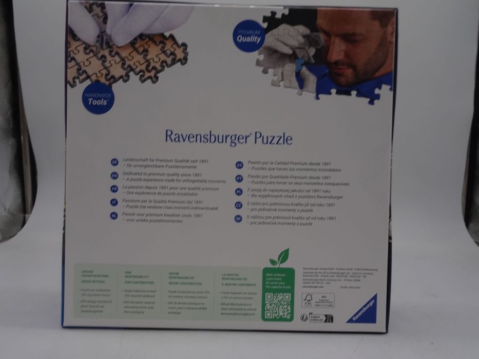 WednesDay Ravensburger Puzzle  500 pieces