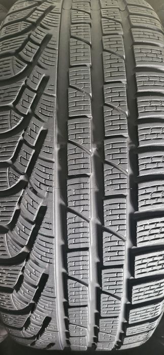 4 anvelope 235 45 18 pirelli winter sottozero 240 7mm