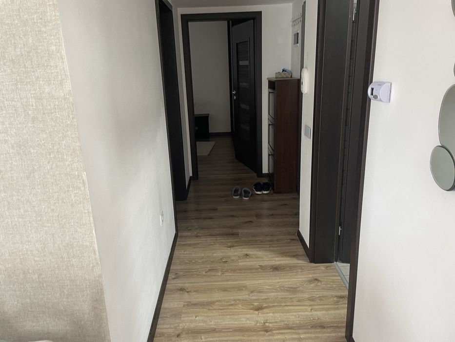 Vând Apartament  3 camere -zona Stadion - loc de parcare inclus