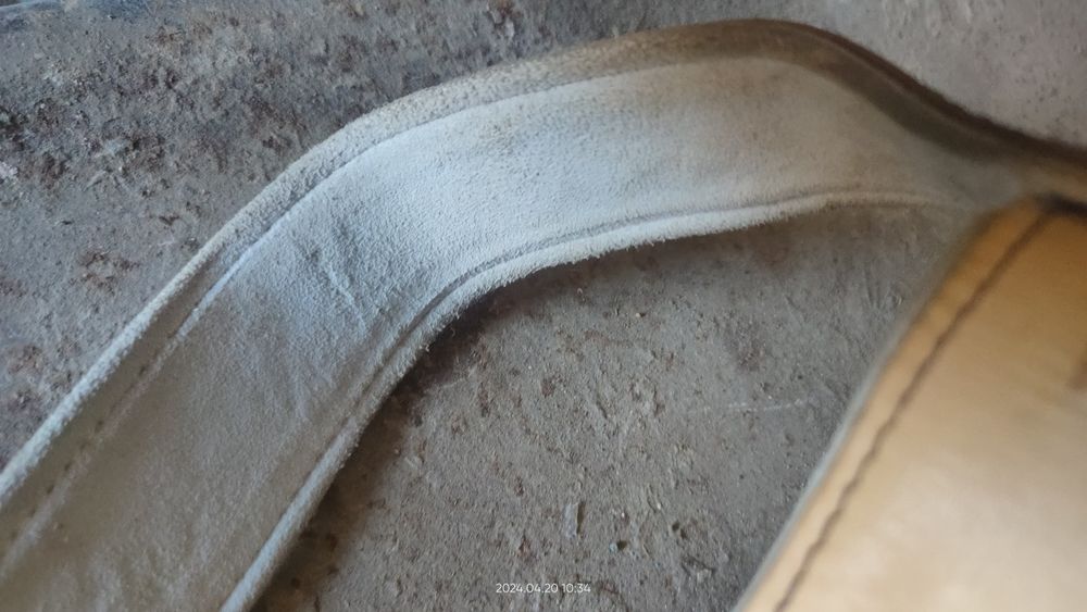 Продам кожаные ремни.