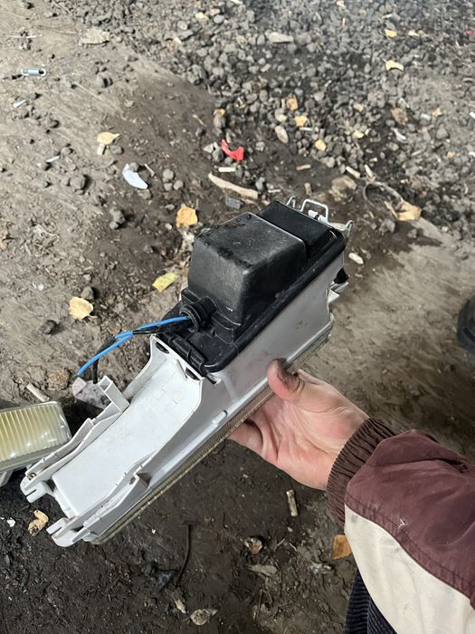 Туманка поворот ауди 80