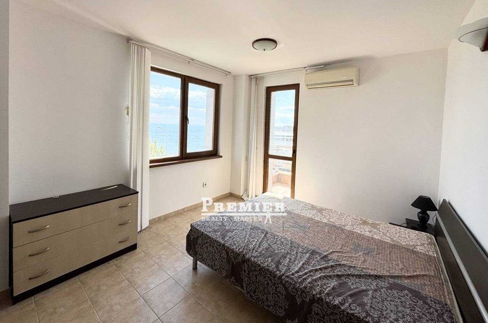 3-стаен апартамент 132м² на първа линия в Поморие + Паркомясто - снимка 4