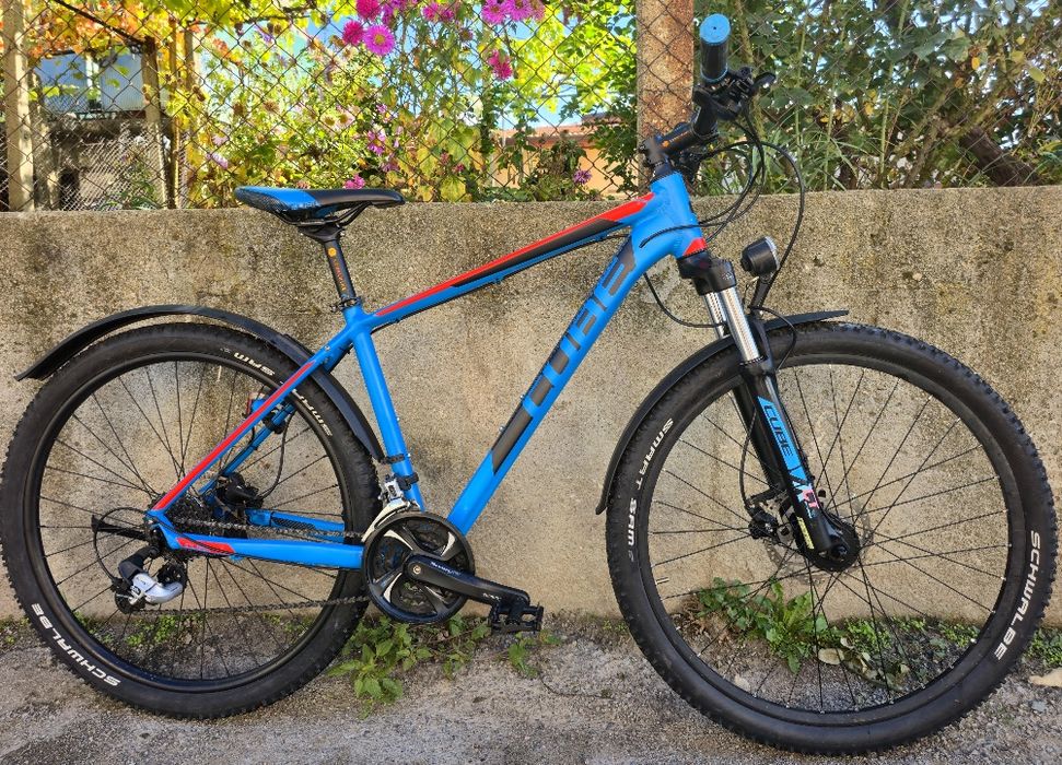 Cube Aim 27.5 М размер 3х8 скорости Хидравлични дискови Динамо главина