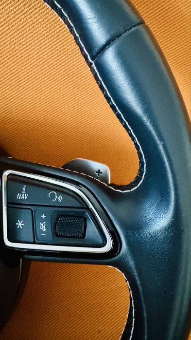 Оригинален волан за Ауди S6