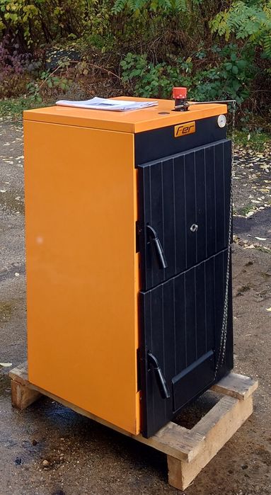 Чугунен котел на твърдо гориво Фероли/Ferroli SFL 4, 32.5 kW