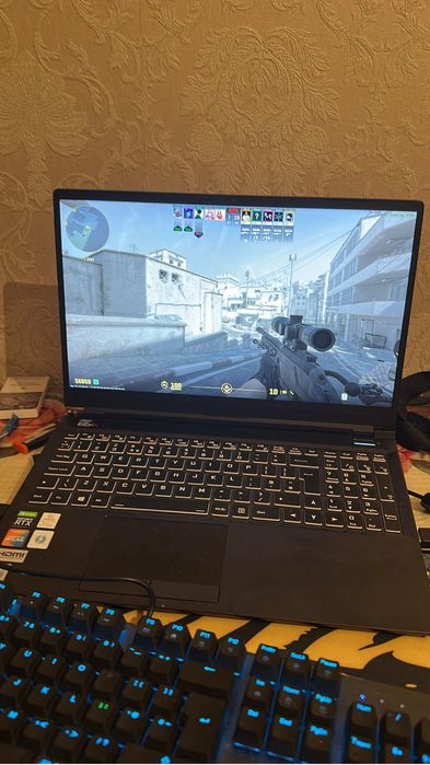 Игравой ноутбук i7 10th