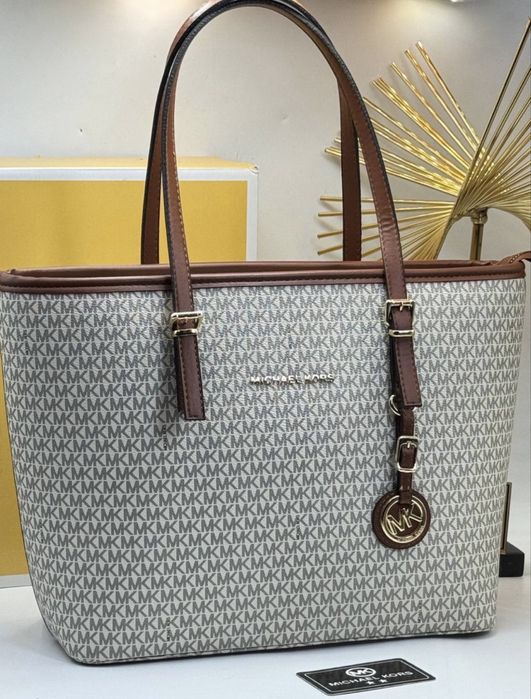 Geanta Michael Kors Dimnesiuni 32/28