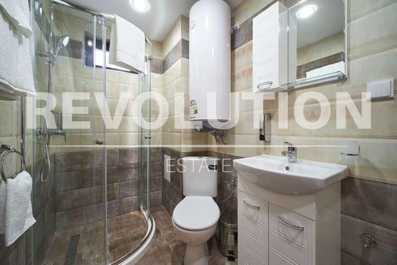 Дава се под наем Двустаен апартамент в Варна, Център - 55 кв.м за 560 € - Снимка #7