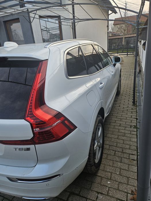 Vând Volvo XC60 T8 AWD Recharge Geartronic Inscription, plug-in hybrid