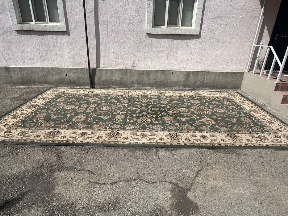 Ковер продам большой