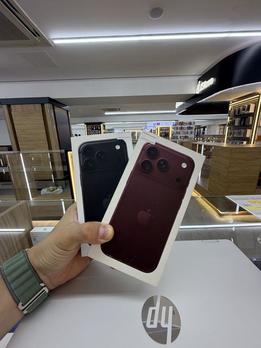 Iphone 18 pro 256Gb E sim 670000