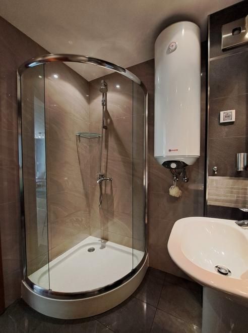 Дава се под наем Едностаен апартамент в София, Зона Б-18 - 55 кв.м за 425 € - Снимка #7