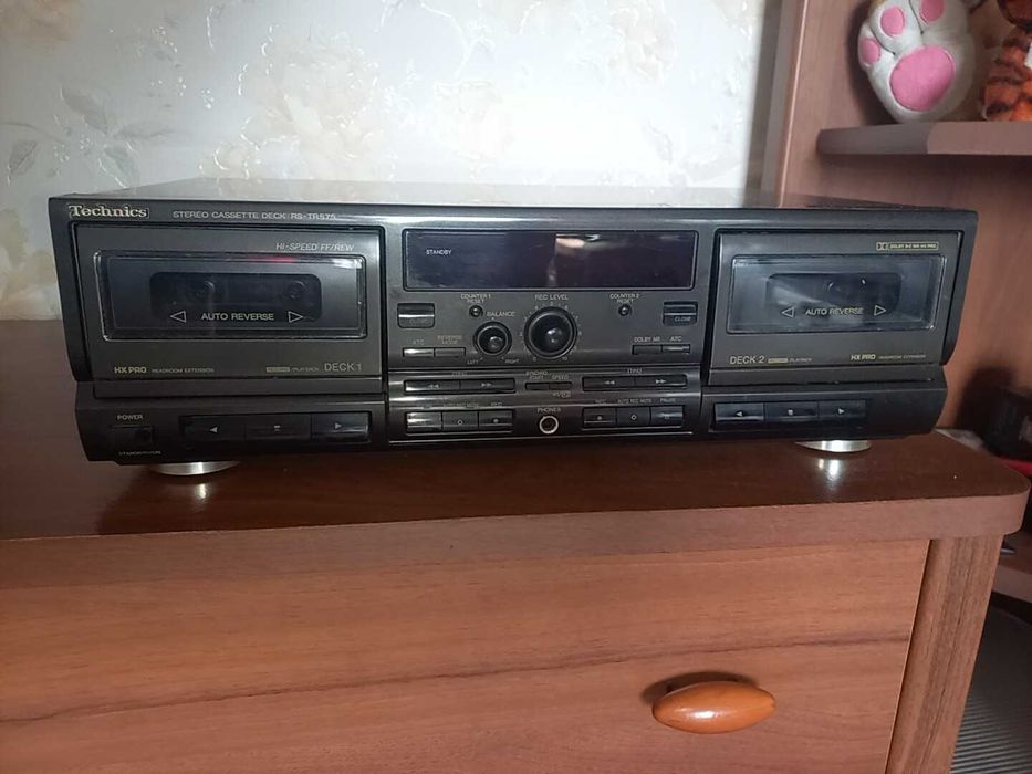 Продается кассетная дека Technics 575