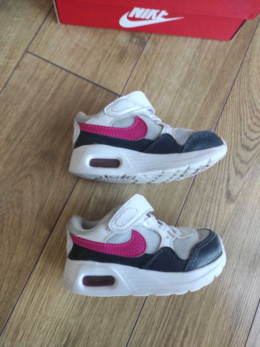 Nike бебешки маратонки 21 номер