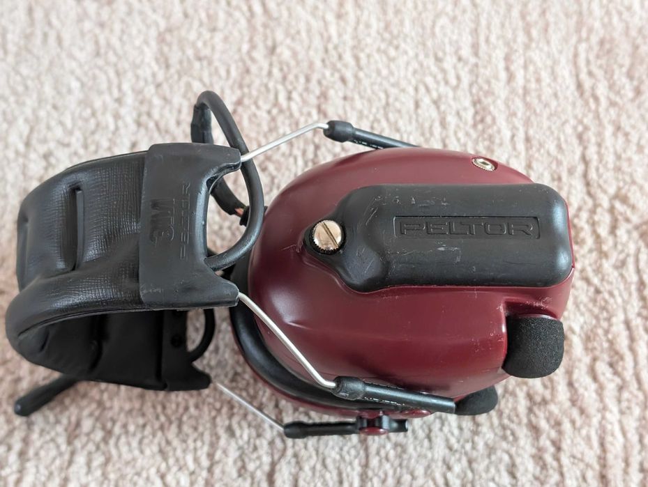 Vând Peltor 3M Alert ideale pt vanatoare etc