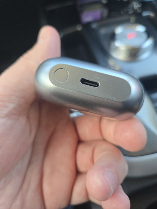 Продам наушник Buds3 Pro